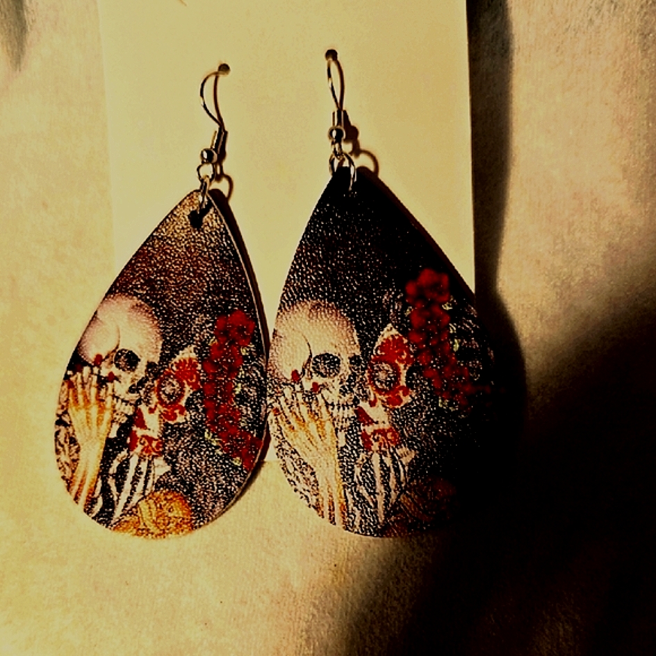 Skull And Floral Couple Earrings 5$